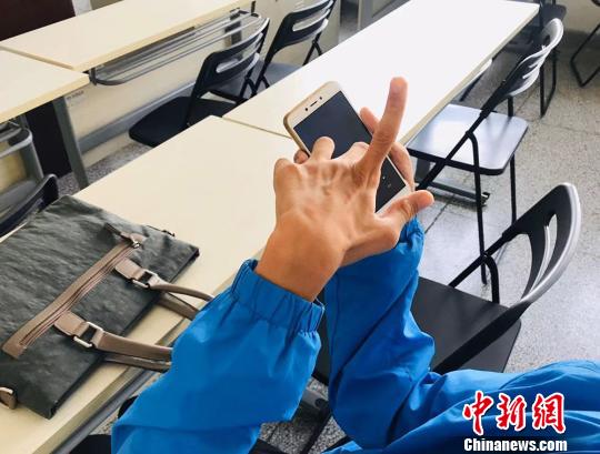 “脑瘫数学博士”求学二十载：期待成为社会有用之才